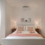 Brandesa Lejlighed *