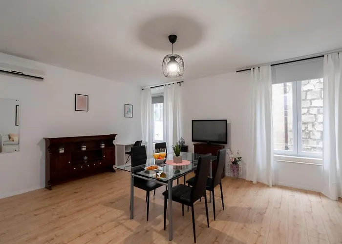 Brandesa Korcula Town